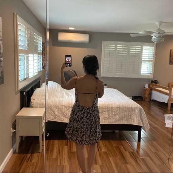 ⭐️ Floral Backless Spaghetti Strap Dress - Picture 4 of 5